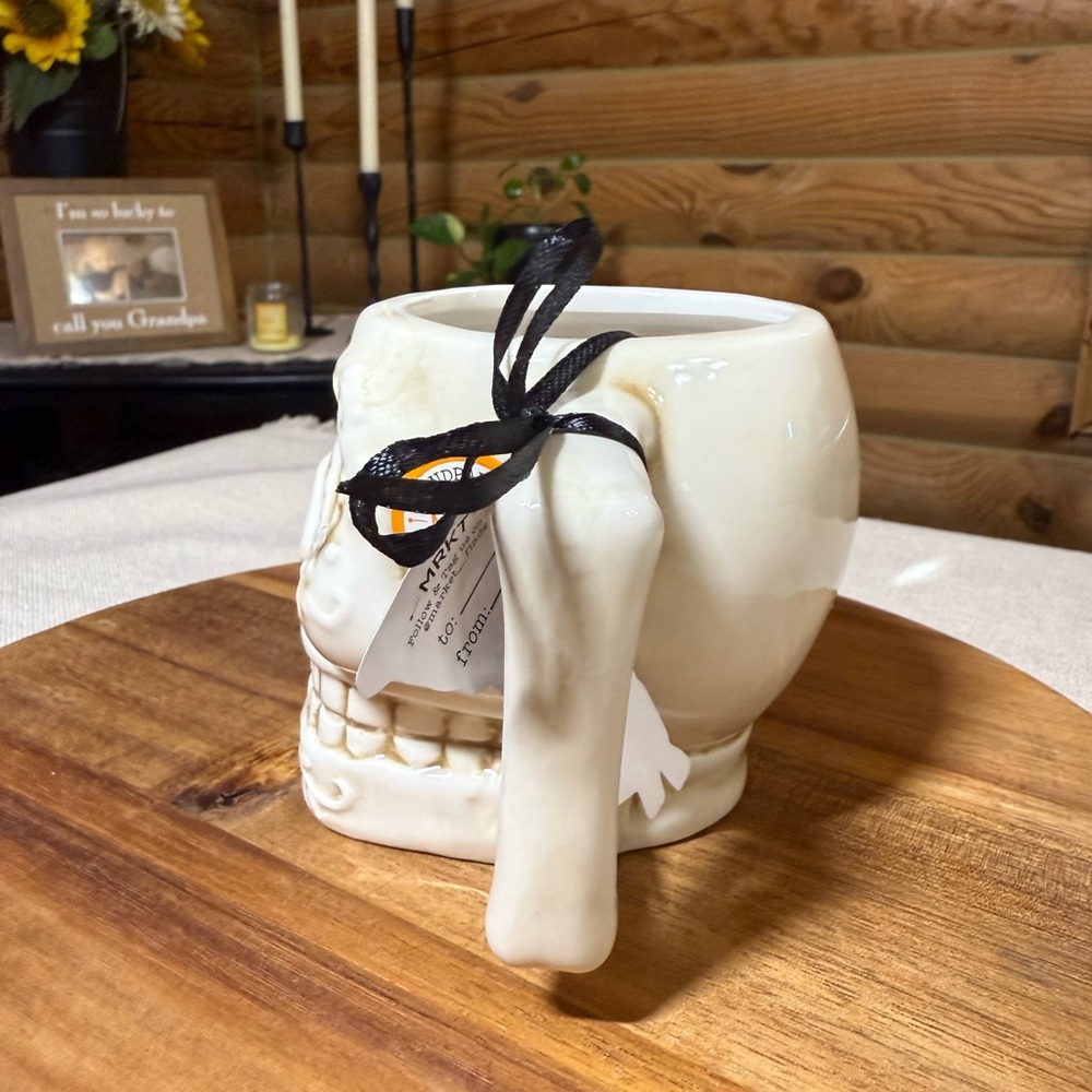 DIA DE LOS MUERTOS SKULL Shaped HALLOWEEN MUG - Picture 4 of 4